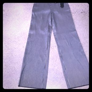 Pants wide leg Giorgio Armani. Sz 40 (12) b&w stri